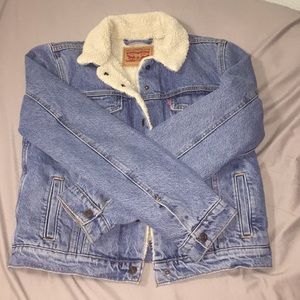 Levi’s Sherpa Trucker